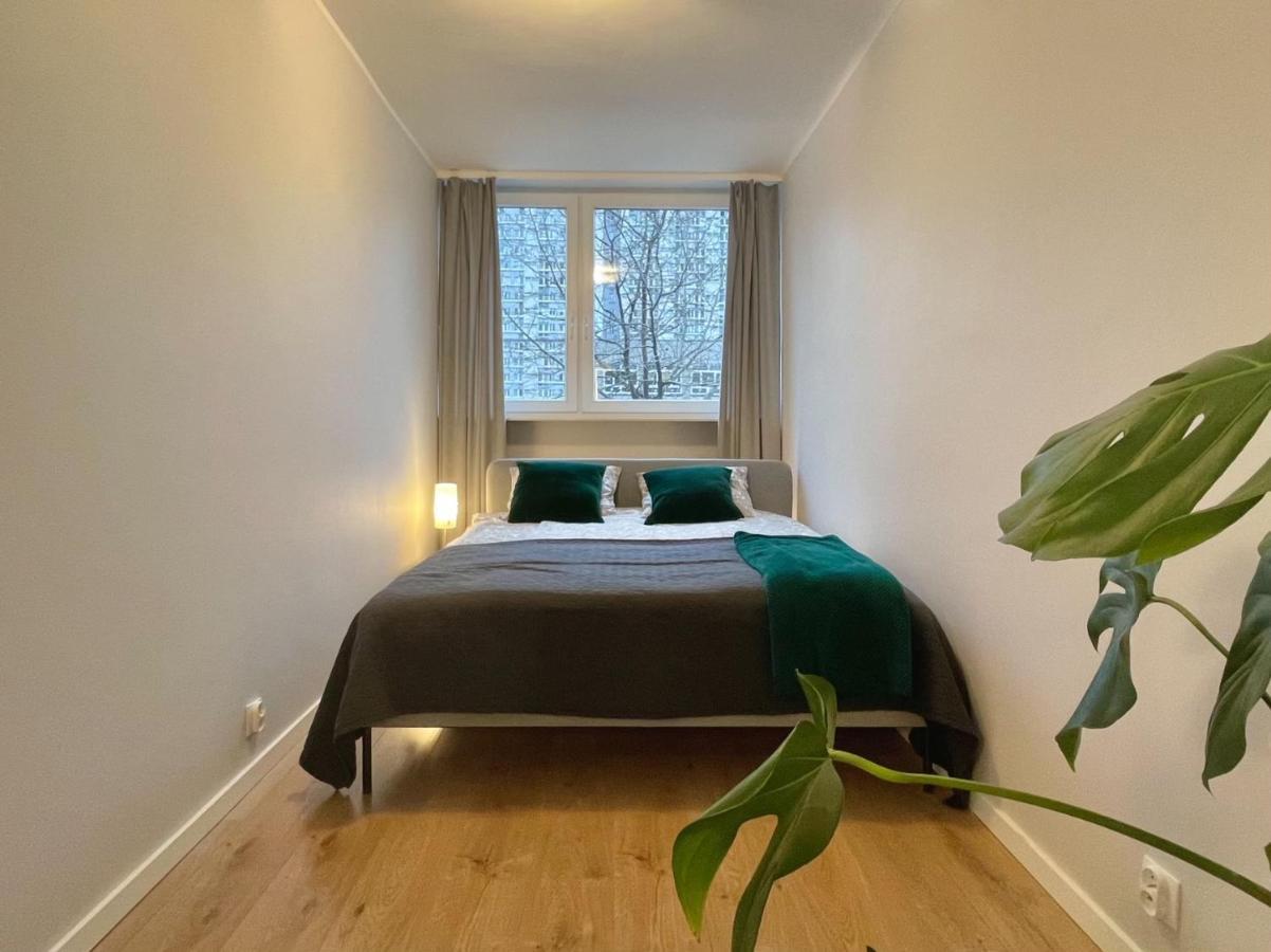 Apartament Przy Atrium, Stacja Metra Rondo Onz Warschau Exterior foto